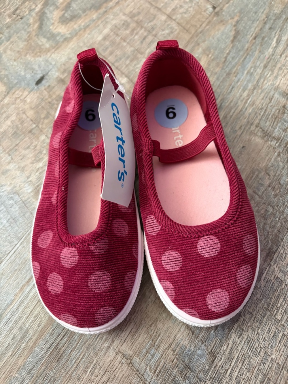 🌸 $10 SALE 🌸 Carters Girls Slip On Sneakers Size 9c